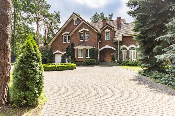 Cost of Driveway Pavers Installation in Overland Park
