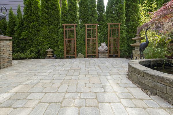 Cost of Backyard Hardscape Service in Overland Park