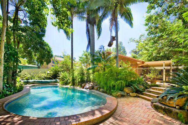 Cost of Pool Patio Paving in Overland Park